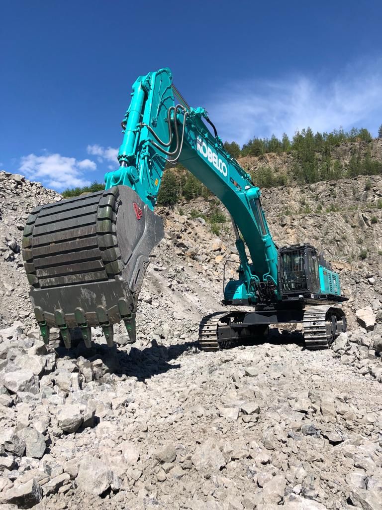 KOBELCO SK850 ve firmě COMETT plus KOBELCO SK850 ve firmě COMETT plus