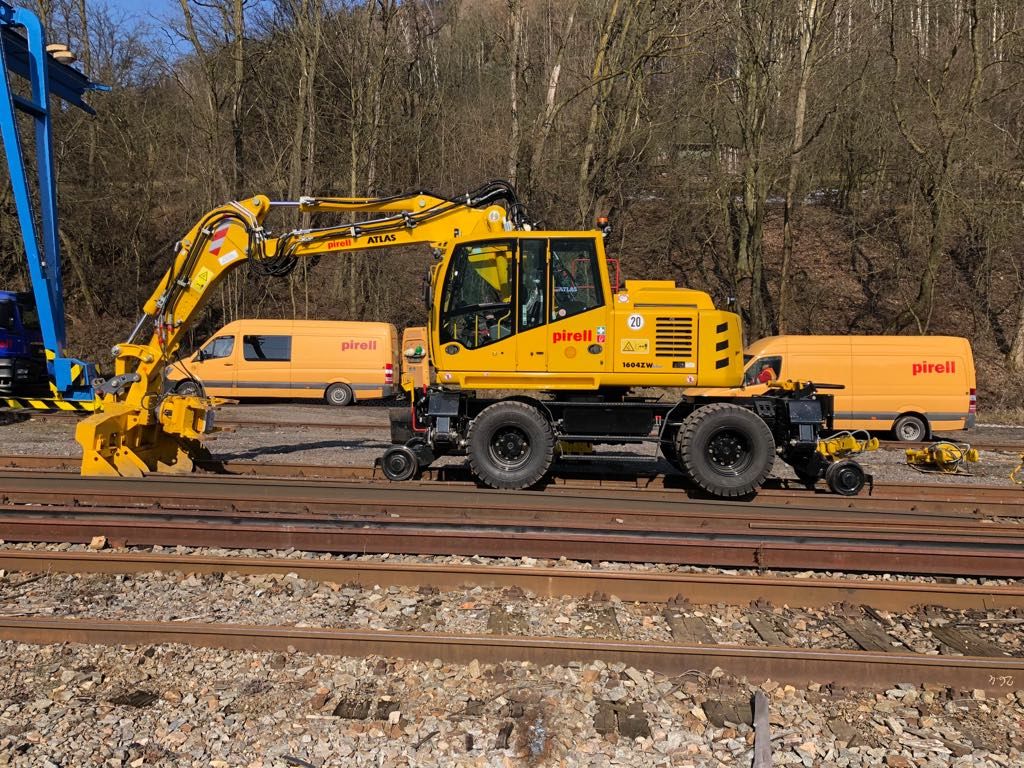 ATLAS 1604ZW rail-road excavators in Pirell a.s. ATLAS 1604ZW rail-road excavators in Pirell a.s.